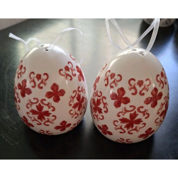 Valerie Parr Hill Red & White 2 Timed Illumination 3.5" Damask Porcelain Eggs - Picture 2 of 8